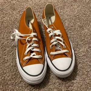 NEW low top converse